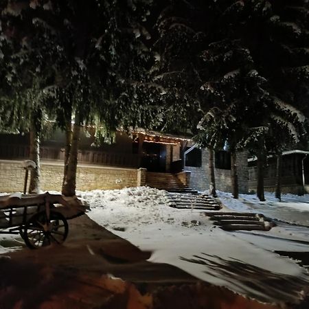 Deja Vu Szallas & Rendezveny Zirc Exteriér fotografie